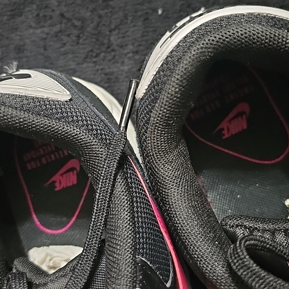 Nike Women's Black and Pink Athletic Sneakers - Picture 2 of 8